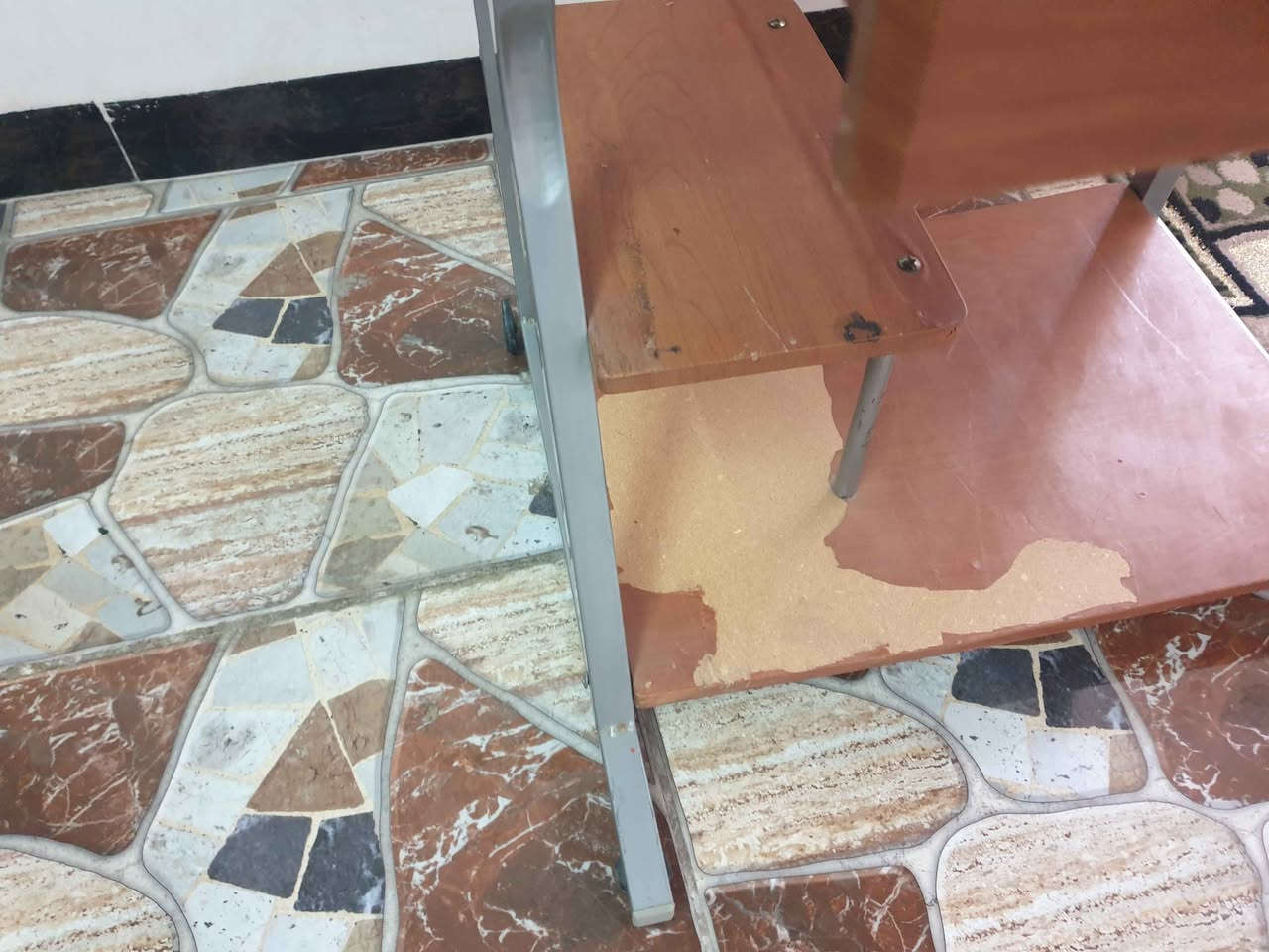 ميز حاسبة نوع MDF..وزجاج 
موضحة بالصور 
السعر20الف
المكان كرادة..بغداد بغداد, العراق


**إذا كنت صاحب هذا الإعلان وتريد حذفه لأي سبب، رجاءا أرسل رسالة إلى الدعم الفني**
