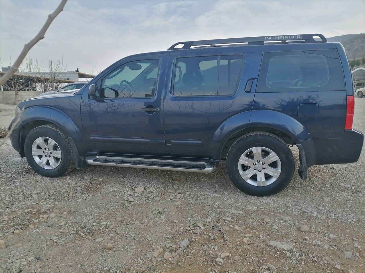 سلام وعليكم من رخص الادمن نيسان باثفندر 2006فول رقم اربيل انكليزي للبيع السعر 115 وبي مجال مكاني سليمانيه للاستفسار اتصل ***********
