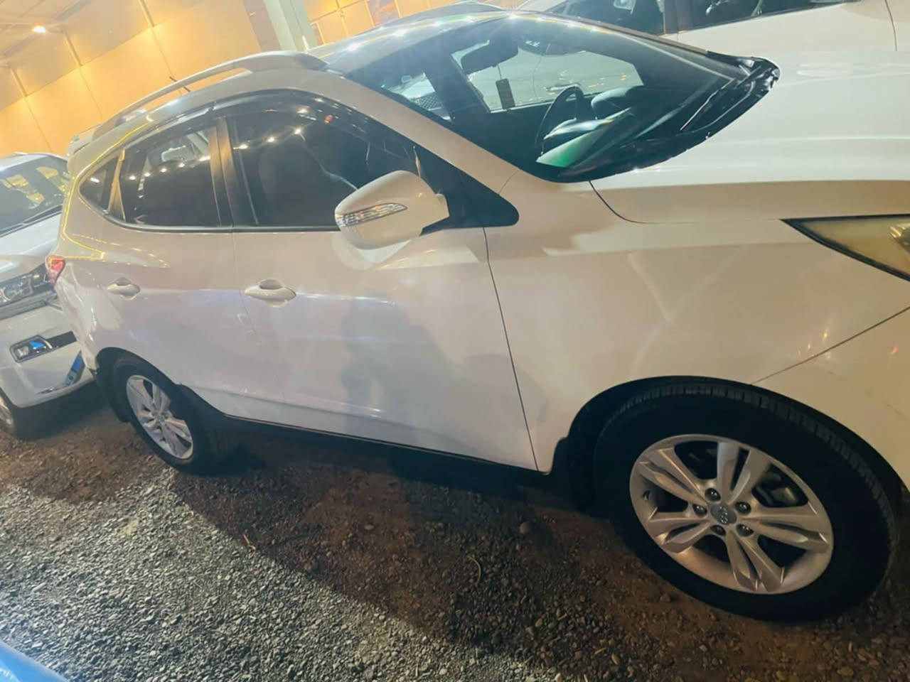 توسان البيع
موديل 2010 خليجي  

مكفوله كفاله عامه 
عنوان ديالى بهرز

عده شبر بالجنطه ع بارد

رقم هاتف ***********
