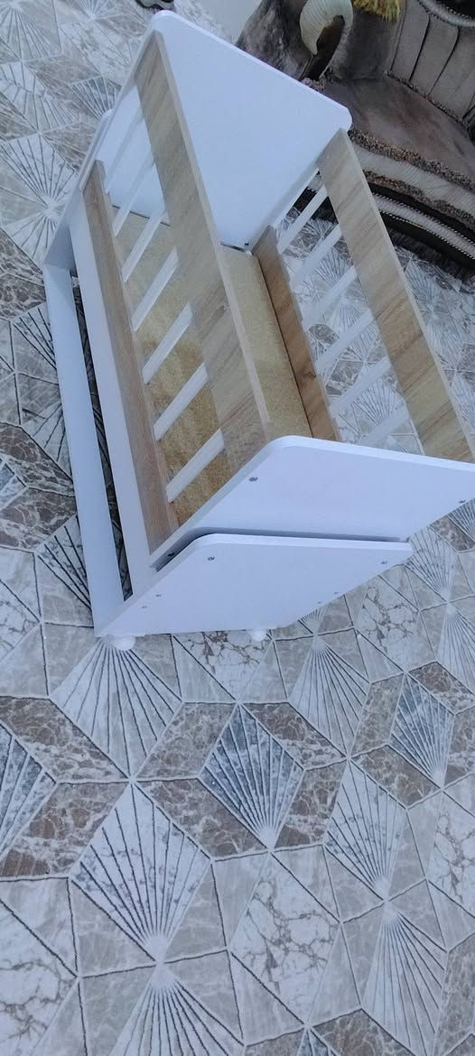 كاروك جديد مل مستعمل ابد حته كارتونه موجود بعده اشترينا وماردنا طوله 1متر وعرض 50 سانتيم  سعره110الشراي يراسلني خاص او واتساب ***********
