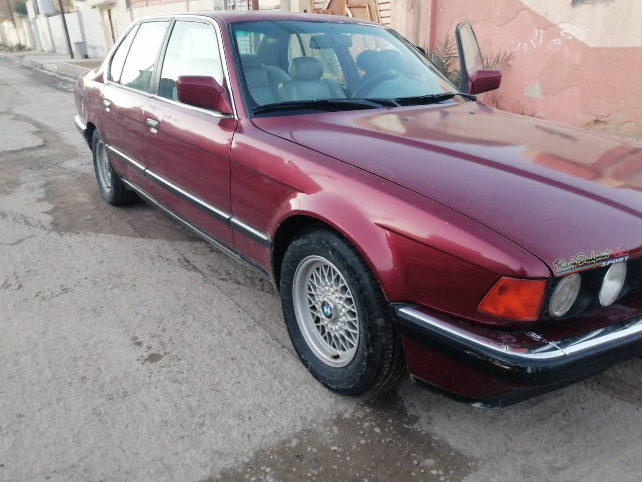 بي ام دبليو ٧٣٥ رقم نينوى موديل ٩١ مكينه وگير شرط كابون بانزين موجود مكينه قبل شهر شديناها جديده بيها أماكن صبغ ابيعك حزام صبغ سعرها ٥٠ وبيها مجال شي قليل ملاحظة اذا مقدمة زينه هم ابيع واقل مقدمة 25 وما اعاملك مرتين اما نقد او مقدمة (وكلشي بسعر) للاستفسار الاتصال على الرقم *********** ما اجاوب عل فيس الي يريد يتصل
