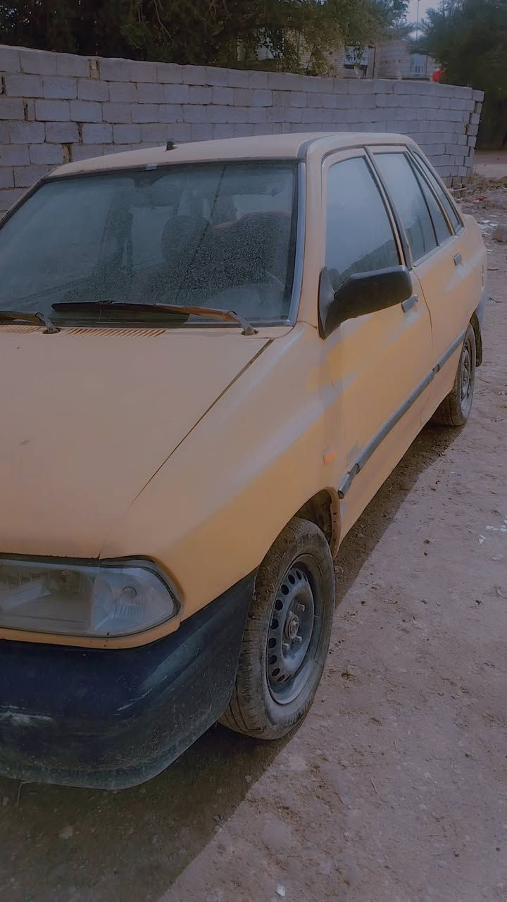 سلام عليكم سايبه للبيع مديل 2011 سنويه ضايعه اتصال علة رقم  ***********
