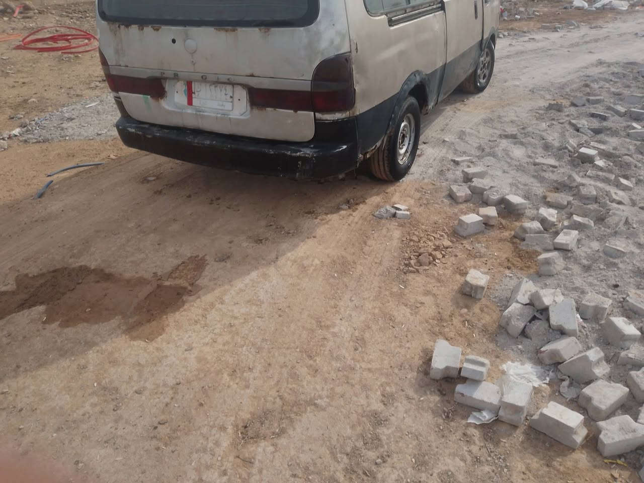 بريجوو 79 كير مكنيه اكسن خير من الله سياره بيها تلحيضات تحويل مباشر سياره مطلوبه قرامات على مشتري 
رقم بغداد مكاني كوت  ‏‪***********‬‏    سعرها 18 بيها مجال
