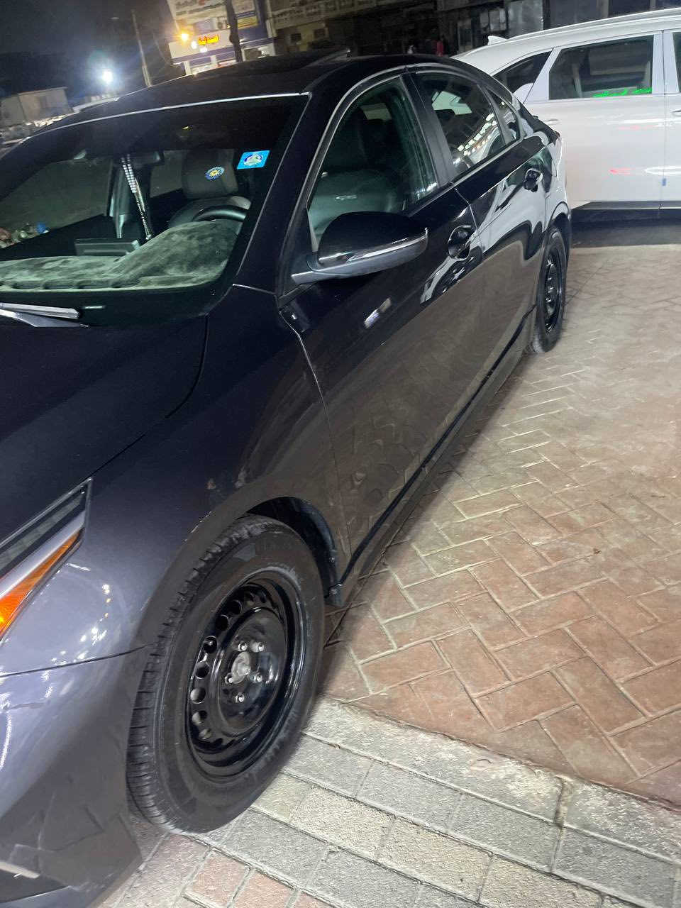 فورتي جيتي لاين مديل 23 وارد أمريكي محرك 2000دوش فول مواصفات اعلئ فئة فتحة سقف /تبريد قطعتين /كشنات جلد /تبريد و تدفئة كشنات /شاشة أكبر حجم /رادارات 360درجة /اشاير بل مري /ماشية 66الف /السيارة كلين حادث دعامية امامية فقط مكفولة كفالة عامة من الزلغ /السعر (190) وبيها مجال (***********)عنوان السيارة بغداد
