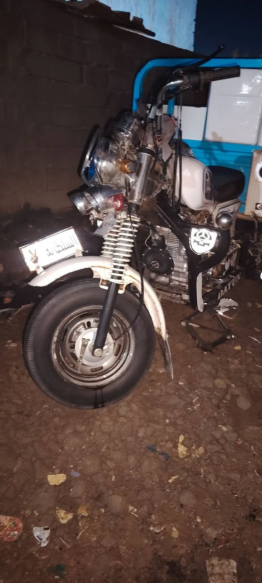 سلام عليكم ورحمة الله ستوته موديل 2018/ستوته خير من الله كلها جديد محرك كارتون صاله شهر ونص باتري جديد تايرات ابو الخطه جدد اكسن جديد سدر جديد ضفيره جديده كهربايات منطول لطول جدد مضخم ما صاله شهر من شديته اوراق صولي بدي نضيف صبق حراري ومزروق شاصي قطرت لحيم مابيه المكان الشطره وهذه رقم ***********السعر خاص
