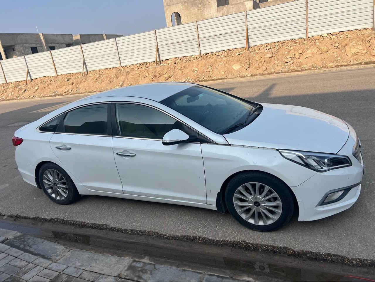 السلام عليكم
سوناتا خليجي 2016 للبيع 
نص فول رقم اربيل 
تبريد قطعتين/حساس خلفي+كامره خلفيه
3 انضمه قياده/ كشن كهرباء/محرك2400/
كروس مثبت سرعه/اشاير مري/
مبدل بيها قطعتين
مكان السيارة النجف الاشرف 
*********** النجف, العراق
