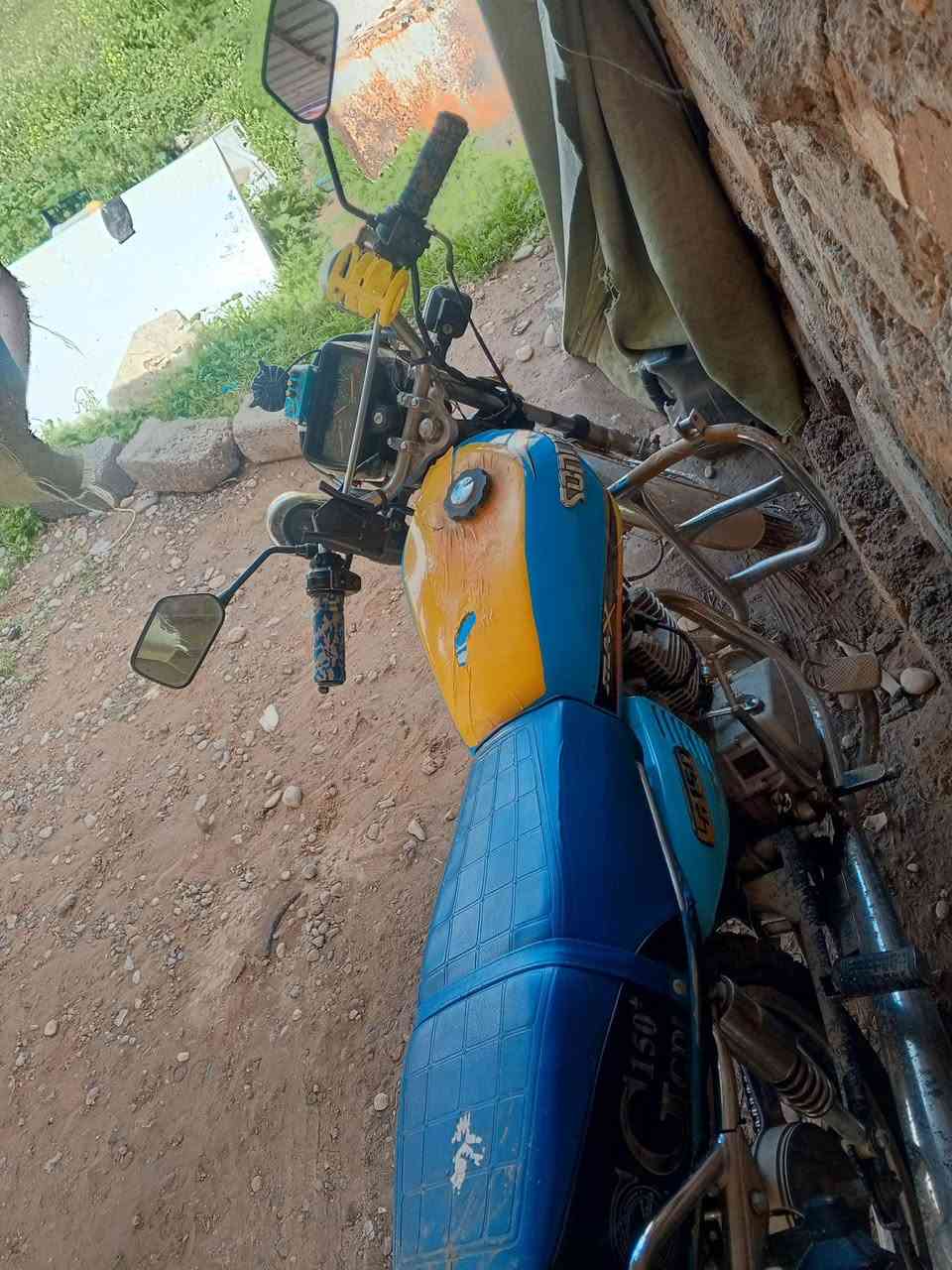 السلام عليكم سيفان موديل 20 
محرك مفتوح مبدل ولفات 
فول نشاط ومعدل 
موطور نضيف ومجنبز 
كهربائيات كلها شغاله + جنبزه
بس بي شويه صوت خرخشه خفيف بالمحرك 

السعر /370 الف ويرهم مراوس


**إذا كنت صاحب هذا الإعلان وتريد حذفه لأي سبب، رجاءا أرسل رسالة إلى الدعم الفني**