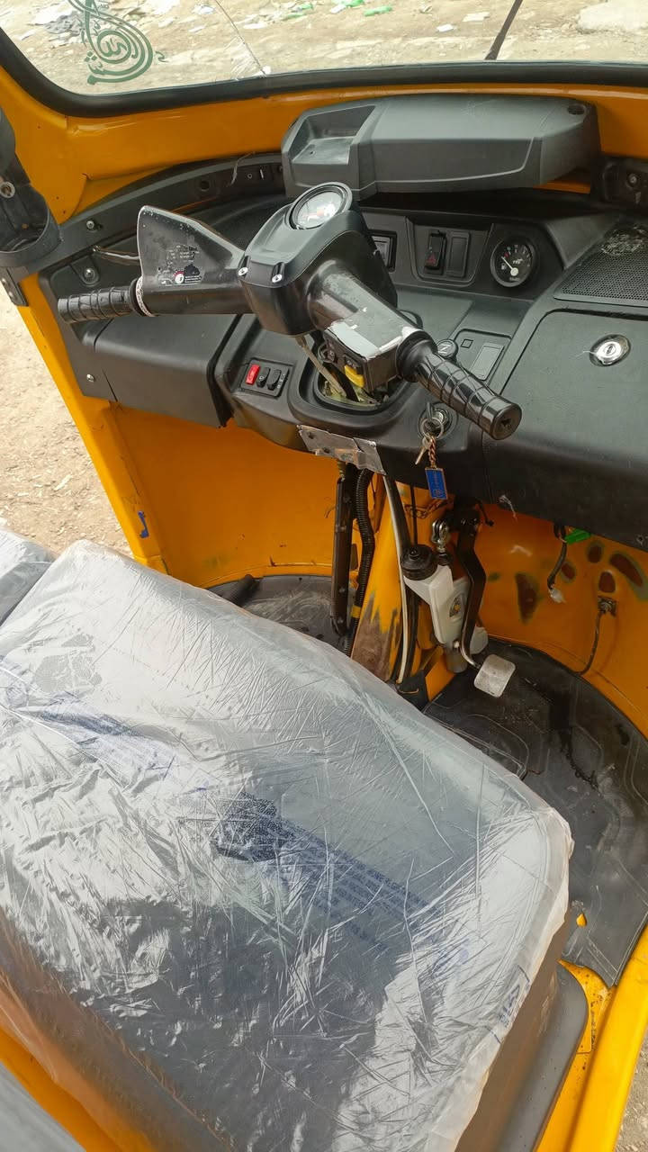 تك تك تي في اس مديل 22 كفالة منعدة  تحويل ثاي يوم لسعر 7400وبيهة مجال لطيبين مكاني بغداد حي النصر ***********
