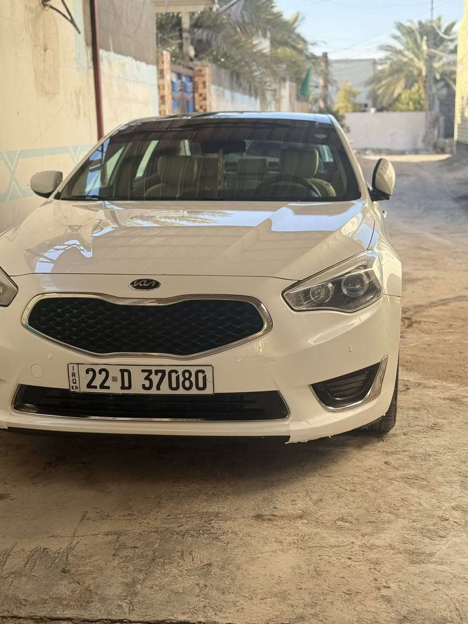 سلاام عليكم كيه كادنزه للبيع خليجي سياره بسمي ثاني يوم احولك سنويه جديده سياره فول موصفات ملكي داخل عسلي بس اني امخلفه اسود سياره ماشيه 340الف امبدل كازكيت او رواجز جدد يعني سياره فول نشطه مكينه سته كشره نضيف  سياره بيه جاملغين اماميات بدون حادث  اثر شخوط او مصبوغات بيه ملااحضات بسيطه سياره حداديه جديده تايرات جدد سياره تجي وتشوفه بعينك سعر 145او بيه مجال بسيط رقم تلفوني الي ايحب يتصل او تتفضلون عل خاص مالتي ***********مكاني نجف او كاعد بل كوفه
