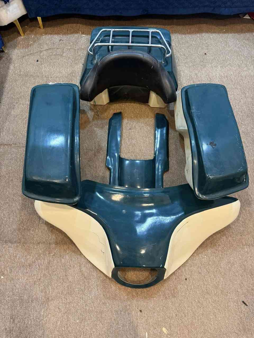 تخم كامل بجم+ جنطتين جانبية+ جنطة خلفية كبيرة ام تجوة+ لحاية جنط+ لحية جاملغ خلفي
للبيع
***********
٤٠٠$
