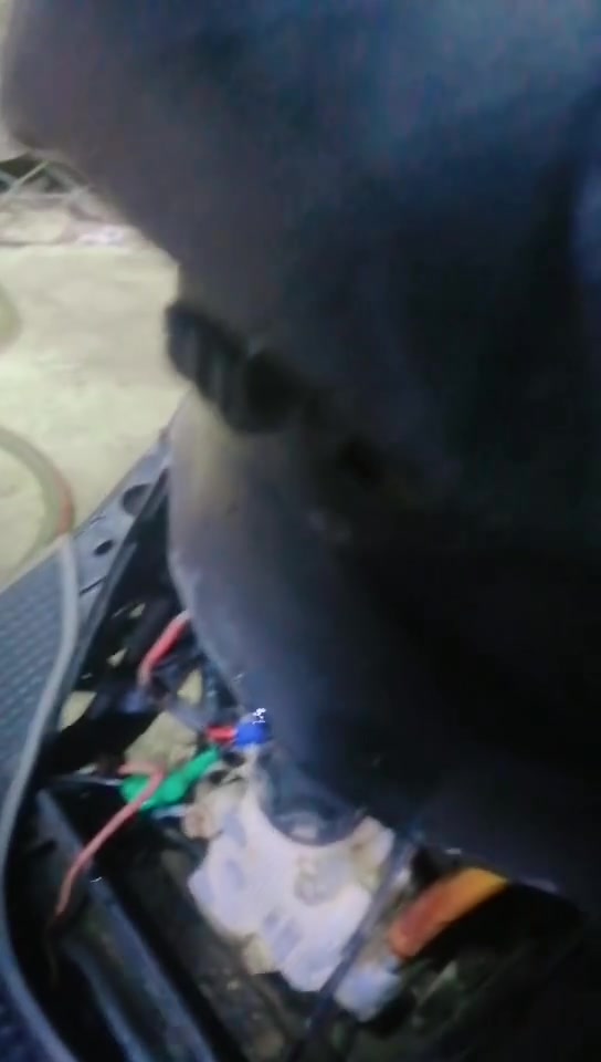 سلام عليكم درجه فراشة نثيه محرك رمبه درجه بيهه شلعه اومعدل يخبل سعره 300وبيهه مجال بيهه نوقص بصيطه مكاني ورديه خارج سيف سعد شارع 30 الرقم ***********
