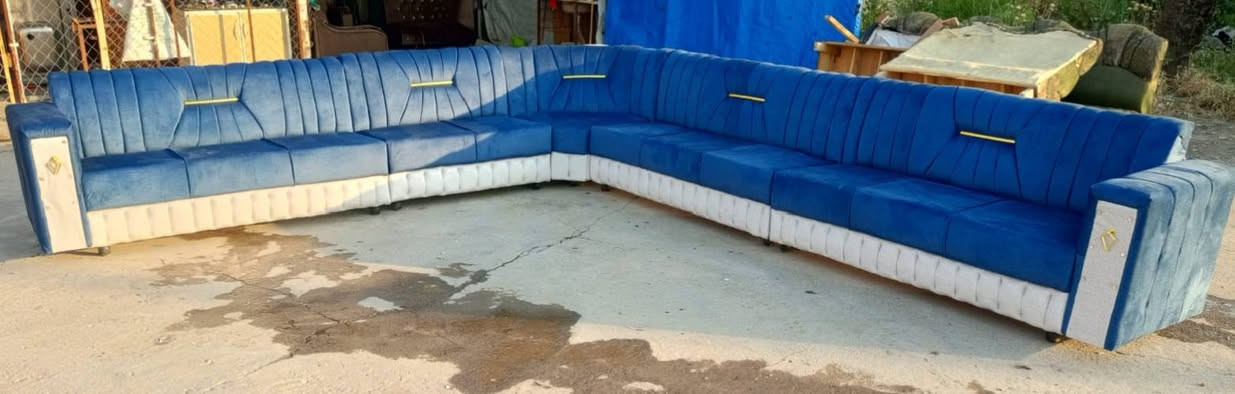 ديوان خشب عراقي مستعمل شغل  ثقيل .ودوشمه جديده السعر 275 الف قفل .القياس تقريبا 9 متر .
5 قطع .العنوان موصل جانب الايسر قادسيه 2 قرب جامع ذياب العراقي 
‏‪***********‬‏
‏‪***********‬‏
مكلف بالنشر .الارقام لا تحتوي على واتساب
