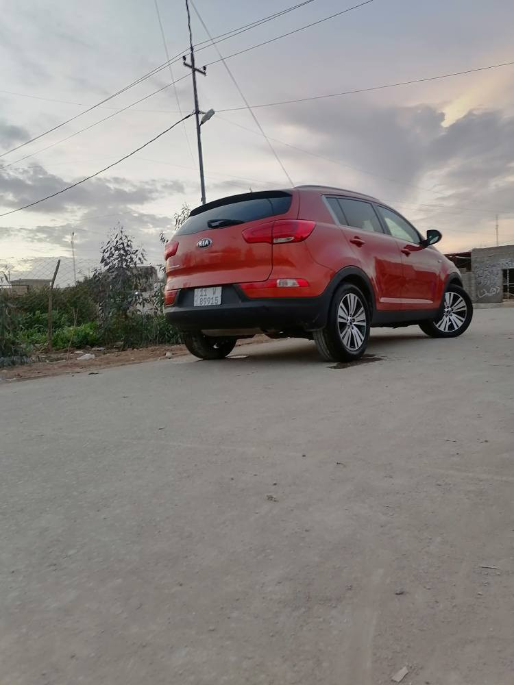 السلام عليكم 
مكلف بالنشر                                                  
Kia Sportage  كيا سبورتج موديل 2015 خليجي
✓رقم اللوحة: بغداد بسمي 
√المحرك: 2000 دوش (المحرك المرغوب
✓الناقل الحركي على وضع الشركة
✓الإطارات: جديدة
✓حدادي جديدة
✓نظام ECO Mode
✓اللون: مشمشي مميز
✓المواصفات الإضافية:
✓بانوراما
✓تحكم بالستيرين
✓كاميرا دائرية
✓حساسات خلفية
✓السعر:157 ورقة وبيه مجال
✓العنوان بابل ،القاسم. 
✓للاستفسار يرجى الاتصال 
***********‪
***********‪ حلة, بابل
