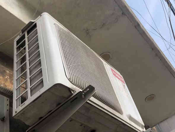 سبلت توسوت انفيرتر طن بس قطعه داخليه جبيره مو صغير  وسبلت ثاني طن عادي توسوت قطعه داخليه صغيره ***********
