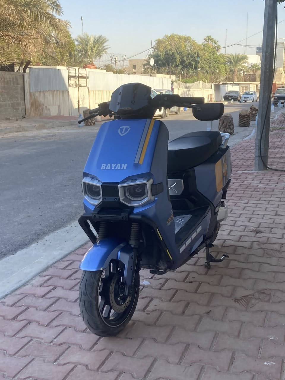 السلام عليكم دراجه شحن ريان وحش الكون للبيع الدراجه خير من الله و مواصفاتها معروفه  الدراجه كلش حلوه و لون ممبز  الدراجه 6 بطاريات دبل الدراجه كلش حلوه 
مكاني بغداد الصالحيه قرب وزاره الخارجيه 
السعر 850 و بيها مجال 
للاستفسار ***********
