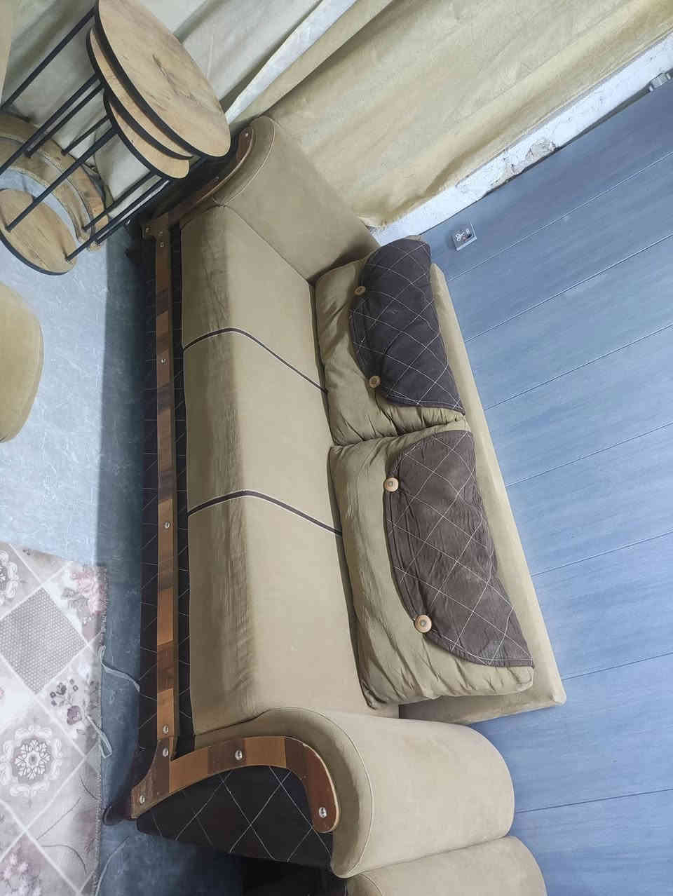 تخم تركي 10مقاعد مابية اي ظرر مثل ماوضح بصورة سفنج منازل سانتي واحد السعر 280وبية  بسيط العنوان سكندرية  مجمع حطين
***********
