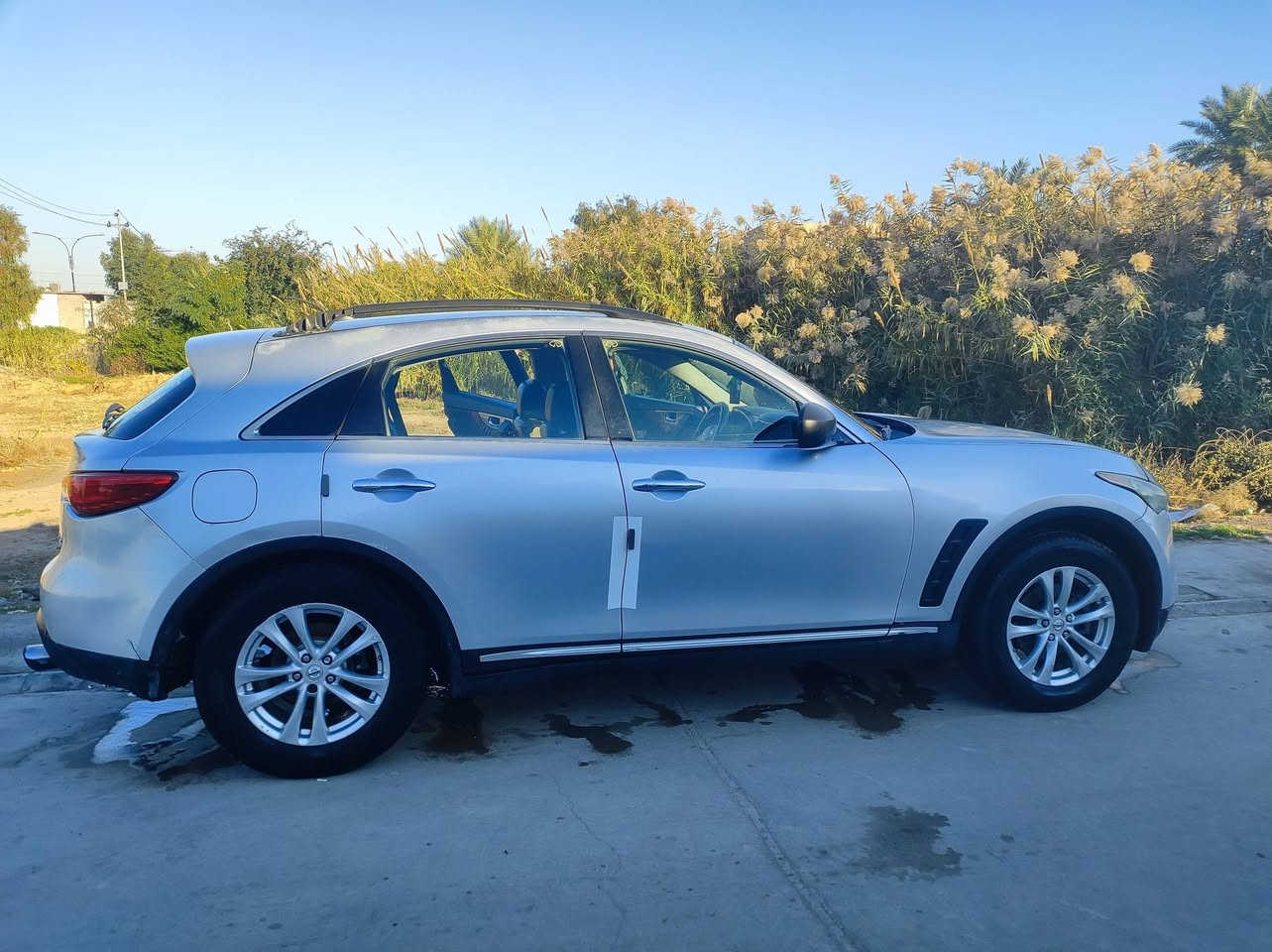 Fx35/2010 فول مواصفات 
كلين بيها ضربه ربع بنيد ودعاميه  محرك 3500

داخل مشمشي تبريد تدفئه  شغال  صدر 80 بالميه 

كير يحتاج تبديل دهن مالته مابدل ابد مابي كل عيب يعد كل النمر  العادي والسبورت 

محرك نظيف فقط بي بداية بكن لا تبخير ولا صرف ولا صوت  باقي تفاصيل خابر ودلل بسمي تحويل مباشر مشروع وطني 

السعر 97/   بيها مجال    يرهم مراوس حسب القناعه اتصال ***********
