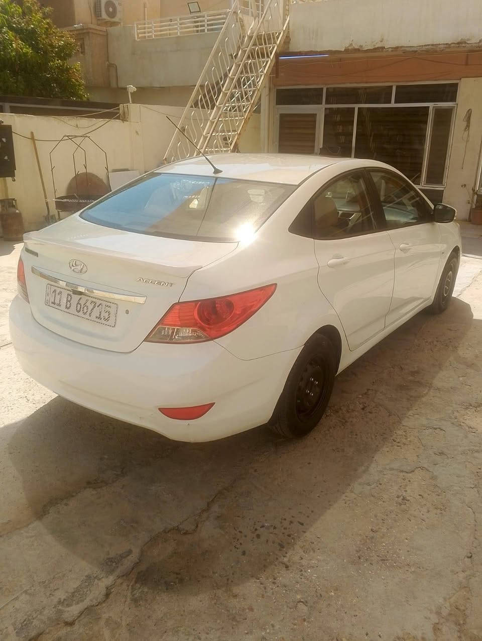 رقمها بغداد بسمي ماشيه 93 مكاني بغداد اليرموك
السعر 115 وبيها مجال بصيط بيها فتحه وشاير بالمري
مكينه 1600 دبل قطره
مكلف بالنشر رقم راعيها موجود
***********
