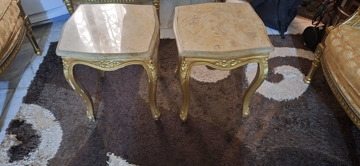 السلام عليكم ثريات مع البراكيتات وسيت طبلات مرمر نوع مصري مكان البياع ***********
