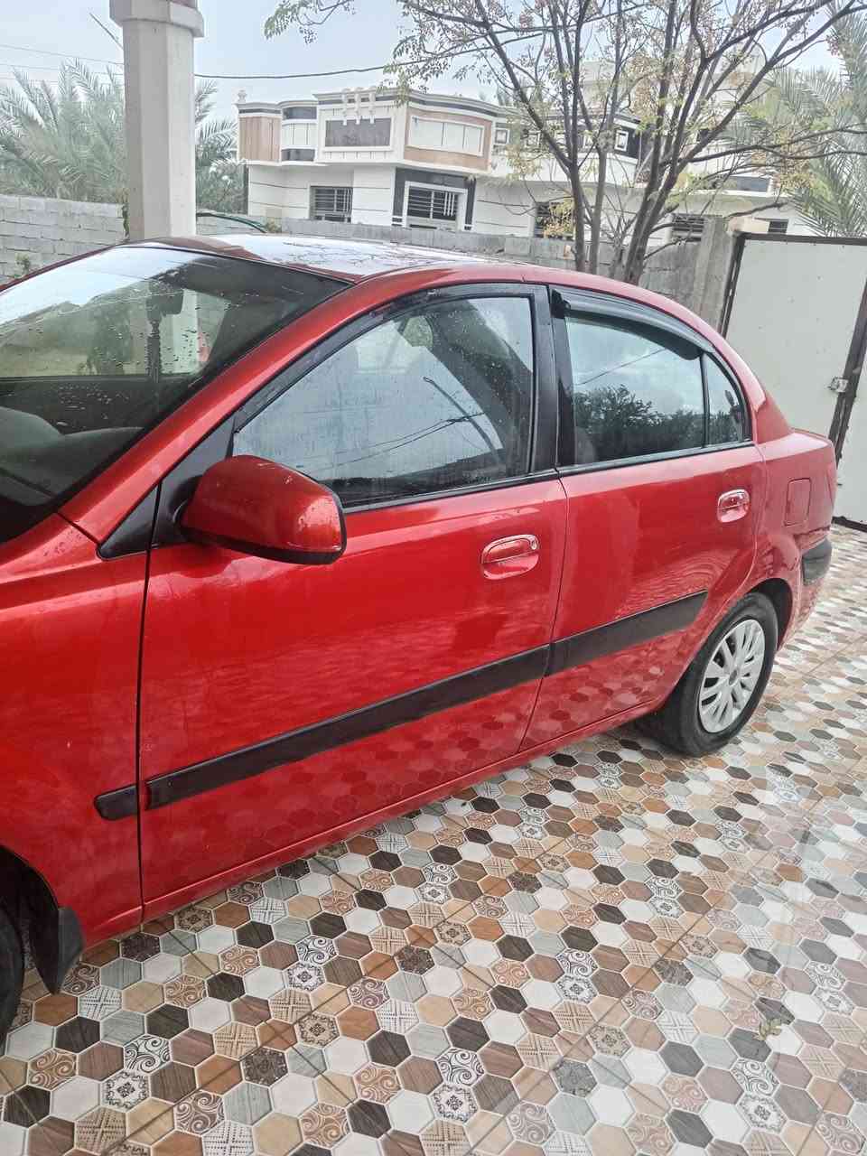 للبيع كيا ريو موديل ٢٠٠٩ نظيفه كفاله كير ومحرك ١٦٠٠ وبااسمي استعمال بيت فقط مطالعه بيها تبريد ثلج  رقم بغداد مكانها فلوجه
