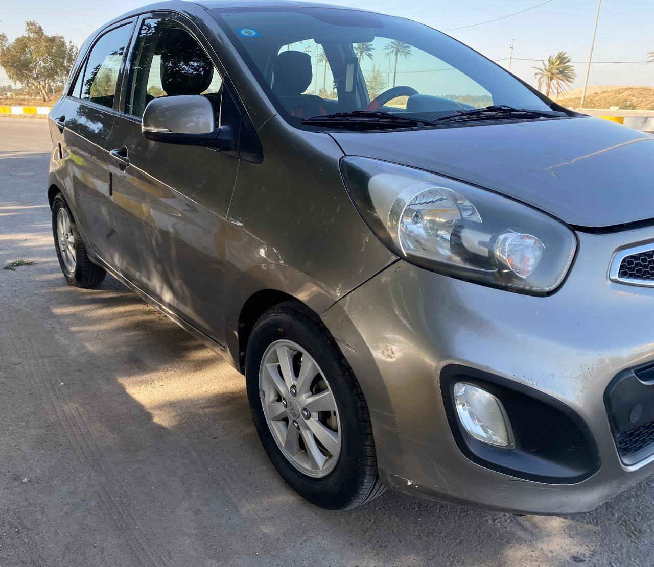 السلام عليكم
كيا بيكانتو موديل 2013 رقم بغداد بأسمي سنويه وهزه جديده ماشيه 109
محرك كير تبريد كله مكفول
تخم تايرات جدد
مدوشمه الكشنات
شاشه وكامره
السياره كلش نظيفه وما ناقصه اي شي وبالعافية على الياخذه
السعر 83 وبيه مجال حك الجيه
مكان السياره محافظة بابل ( المركز)
***********
