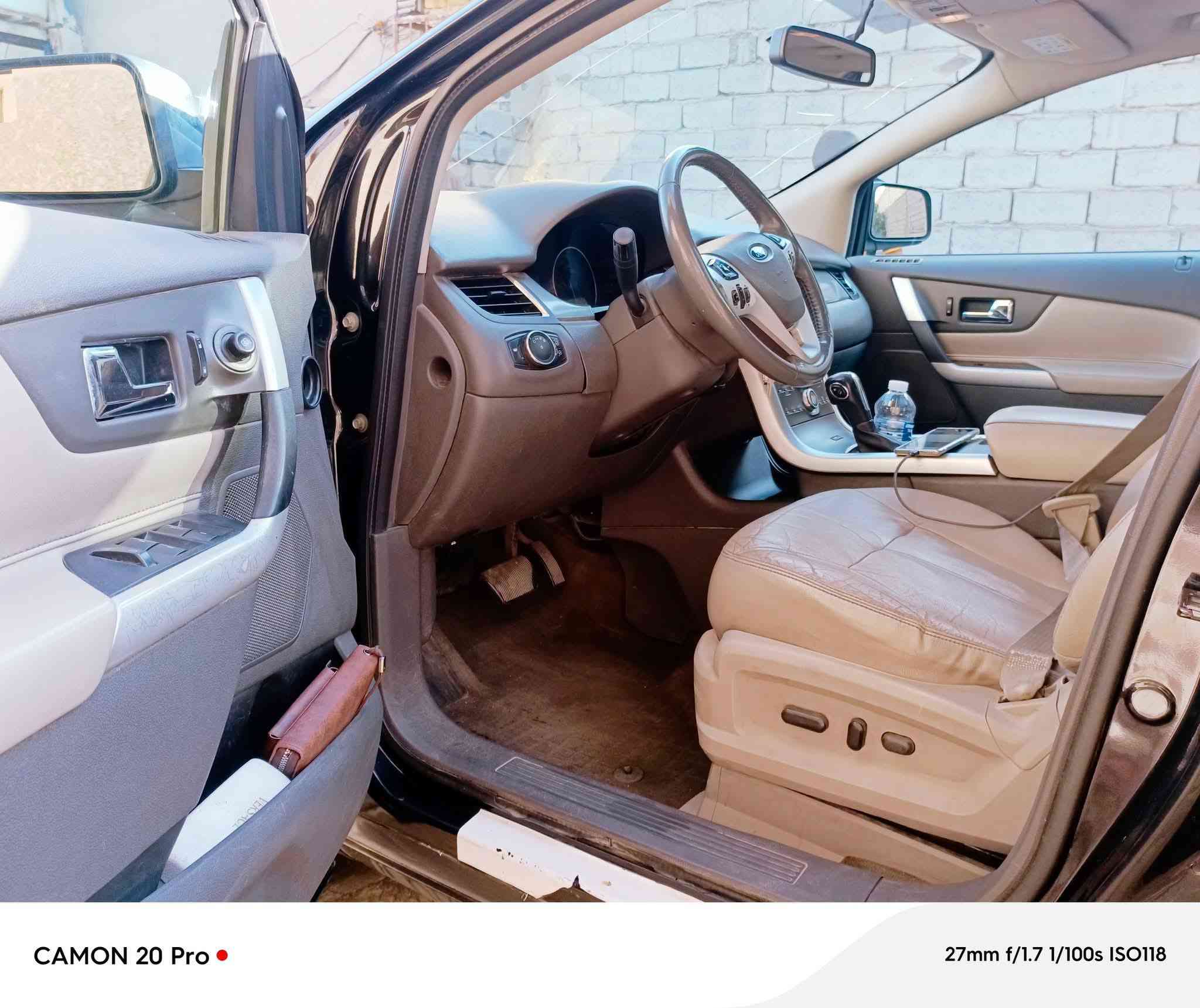 سلام عليكم
فورد ايدج 2013 رقم بغداد بأسمي خليجية شركة  نيڤا  فول مواصفات 1/1...بيهة  ضربه خفيفه باب السائق  مكفولة من اي شخوط او ضربه ثانيه سنوية جديدة لحد....2029.. ماشيه 120 بانوراما  
السعر  ١٣٠
رقم الهاتف  ***********
