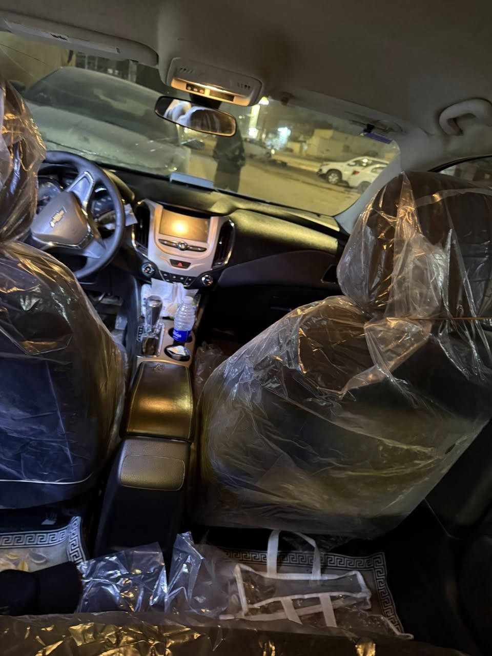 السلام عليكم 
شوفرليت كروز 2018 حادثها چاملغ وبنيد مبدلات بلادي 
رقم قادسية جديد بأسمي مداور ثاني يوم حرة السيارة 
للاستفسار الاتصال على الرقم ( ***********)
