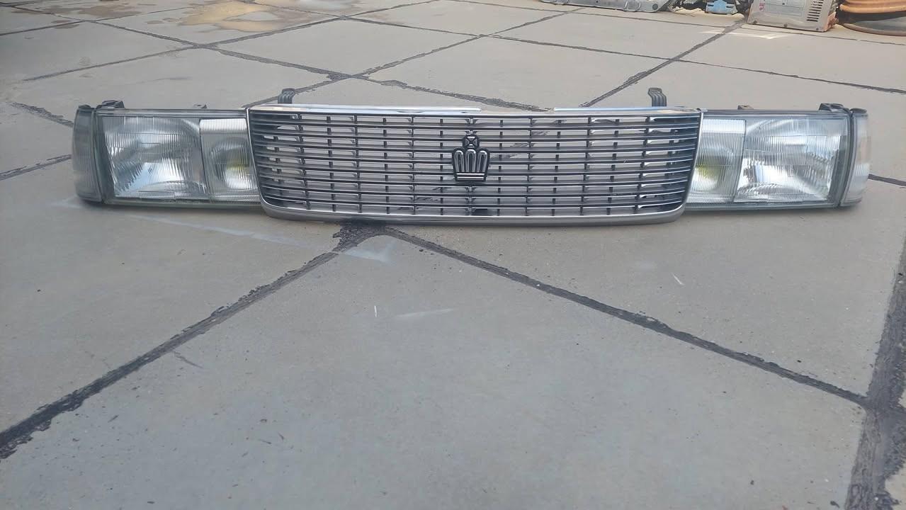 مازدات وسكنات وشباك أرنب اصلي حاوية للبيع
***********    ***********    .
