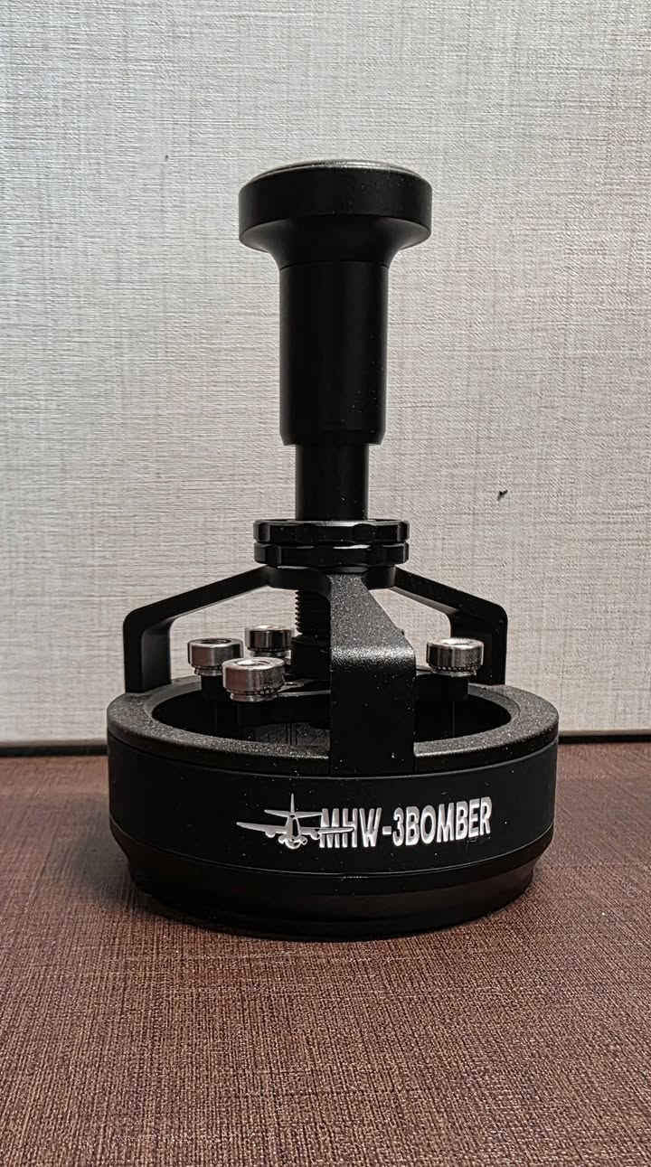 سلام عليكم
كل القطع اخت الجديدة استعمال منزلي ملحقات كاملة
الطاحونة جديدة غير مستخدمة ٣٢٥ الف
باقي القطع ارخص من الجديد ٢٥ %
اسعار الجديد  منشورة بموقع كشتة و كونكل
بغداد الشعب
***********
