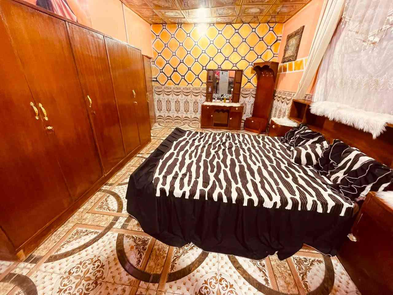 غرفه عراقيه تفصال البيع سعر 350 وبيه مجال عنوان زبير. رجآ موشراي لايتصل ***********
