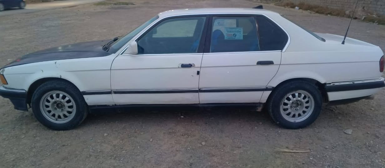 بي ام رقم صلاح الدين ألماني سنويه عظم لسنه 29 شرط التحويل والوكاله كير محرك شرط داخل جديد صدر جديد كهربائيات شغاله تايرات جديد السعر 33 وبيها مجال /*********** //. ***********
