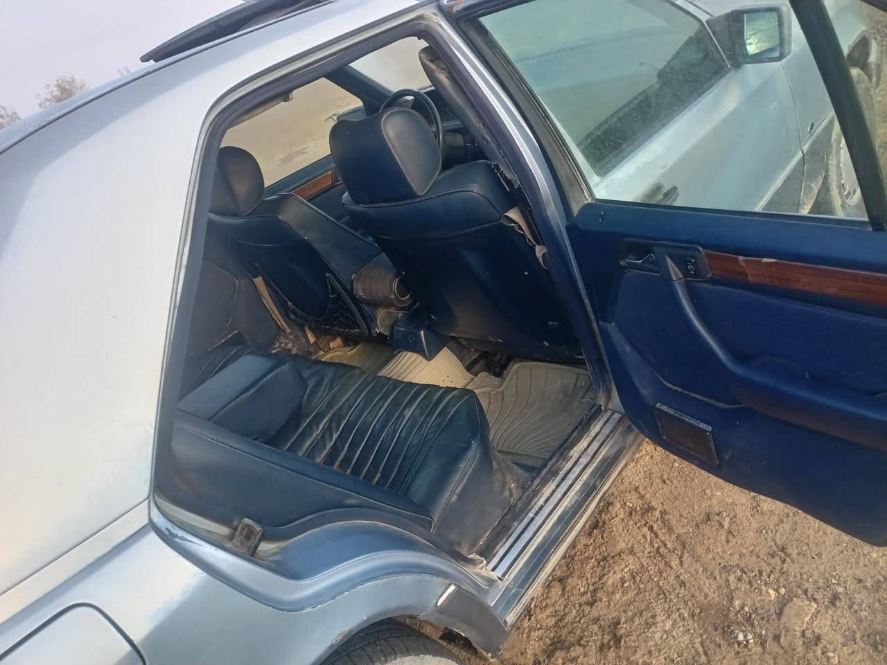 مارسدس  موديل 1991رقم بغداد تحويل نفس اليوم محرك بطه 2500سياره جاهزه تخم تاير حد اديه سياره عوزه صبغه فقط سياره بلاديه ماصبوغه مارسدس  موديل 1991رقم بغداد تحويل نفس اليوم محرك بطه 2500سياره جاهزه تخم تاير حد اديه سياره عوزه صبغه فقط سياره بلاديه ماصبوغه سعر 34مكاني واسط شيخ سعد***********تصال على رقم مكلف بنشر
