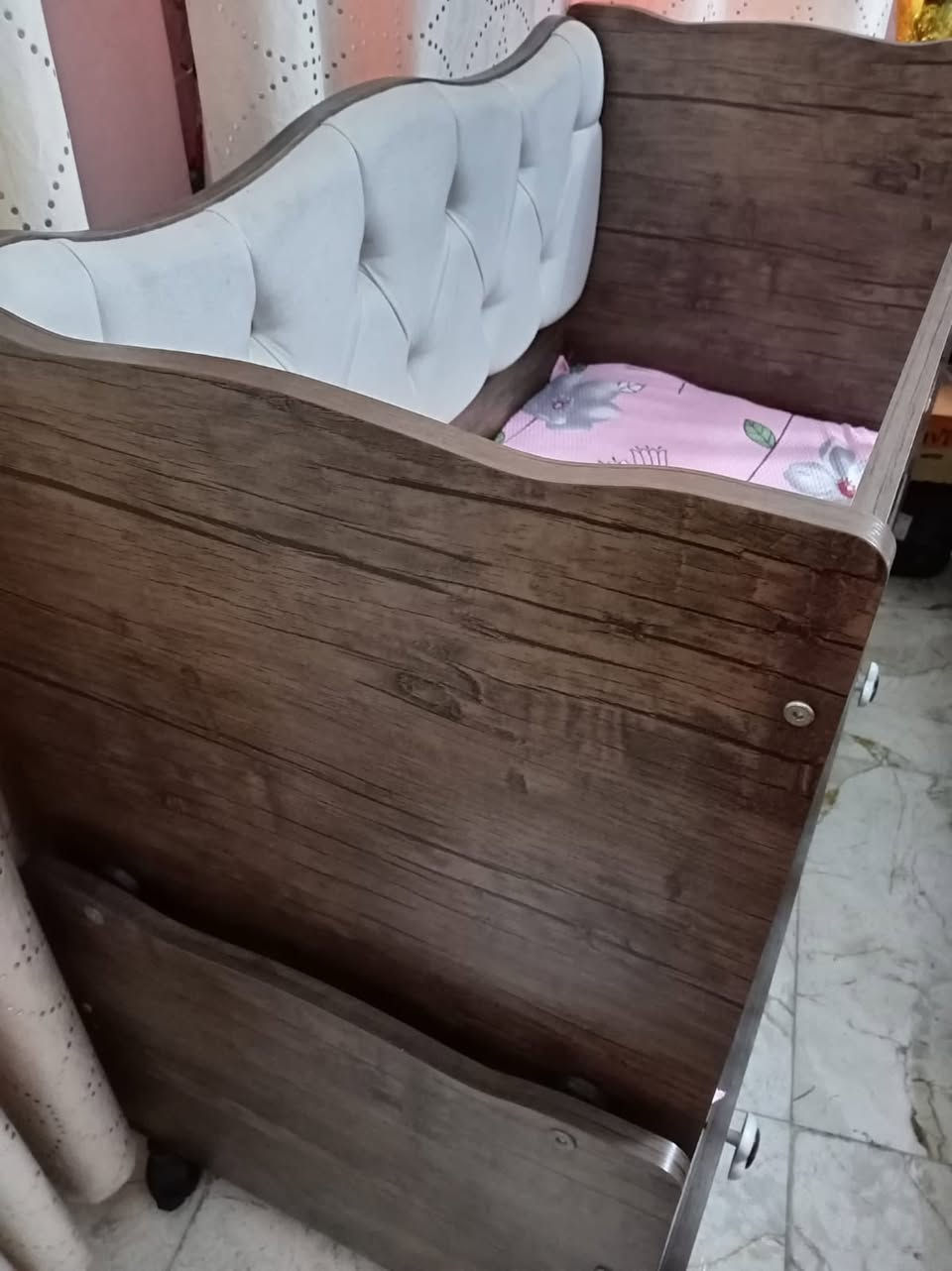 السلام عليكم سرير اطفال هزاز وثابت اخو الجديد وياه دوشك السعر ٧٠ وبي مجال كرسي اطفال مامستخدم بس على  كد الفحص بعده بكارتونته السعر ب ٦٥ وبي مجال بغداد مدينة الصدر


**إذا كنت صاحب هذا الإعلان وتريد حذفه لأي سبب، رجاءا أرسل رسالة إلى الدعم الفني**