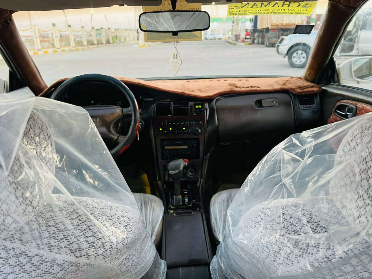 سلام عليكم البيع مارك2موديل 1992لؤلؤي كفاله من الكص ونقل جثه والاصوليات والغرامات مكينه وكير ونجي جديده تبريد شغال ثلج حداده 100.100طخم تاير باتري جديده رقم بصره سياره جاهزه العنوان البصره زبير السعر52ورقه رقم الهاتف ***********
