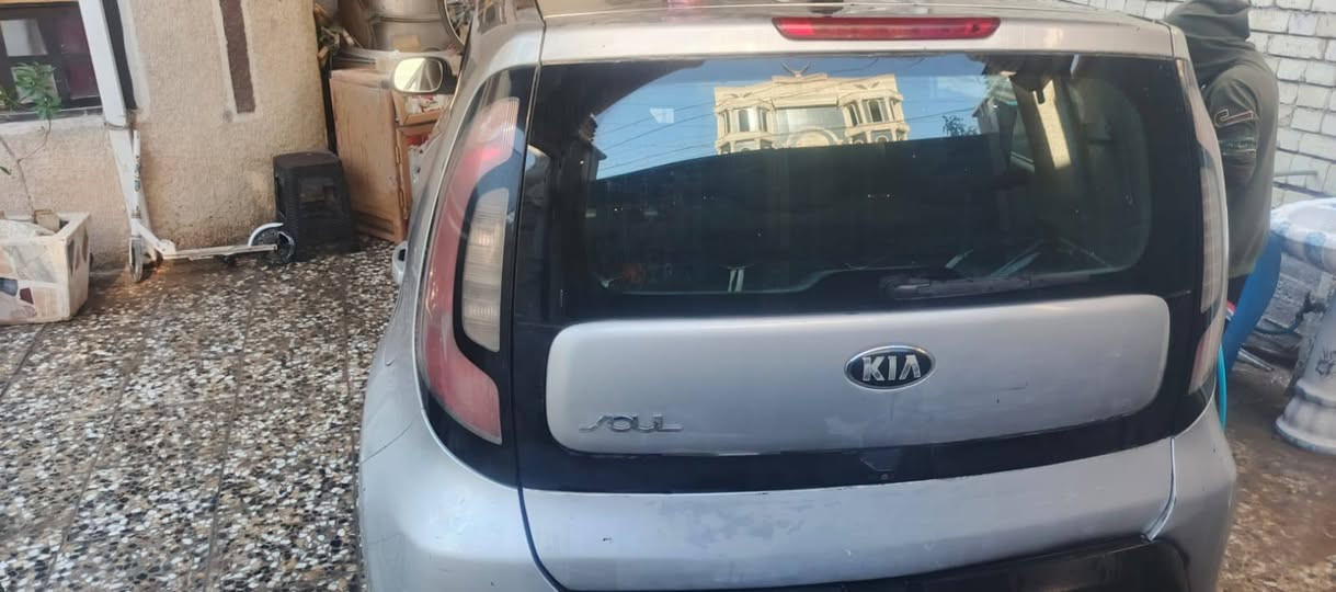 السلام عليكم ورحمة الله وبركاته من رخصت الأدمن 
صول 2015 بغداد سنويه 29حادثها خلفي شاهد الله سياره نظيفه 2000gdi
ماشيه 53الف مكاني بغداد116وبيها مجال 
***********
