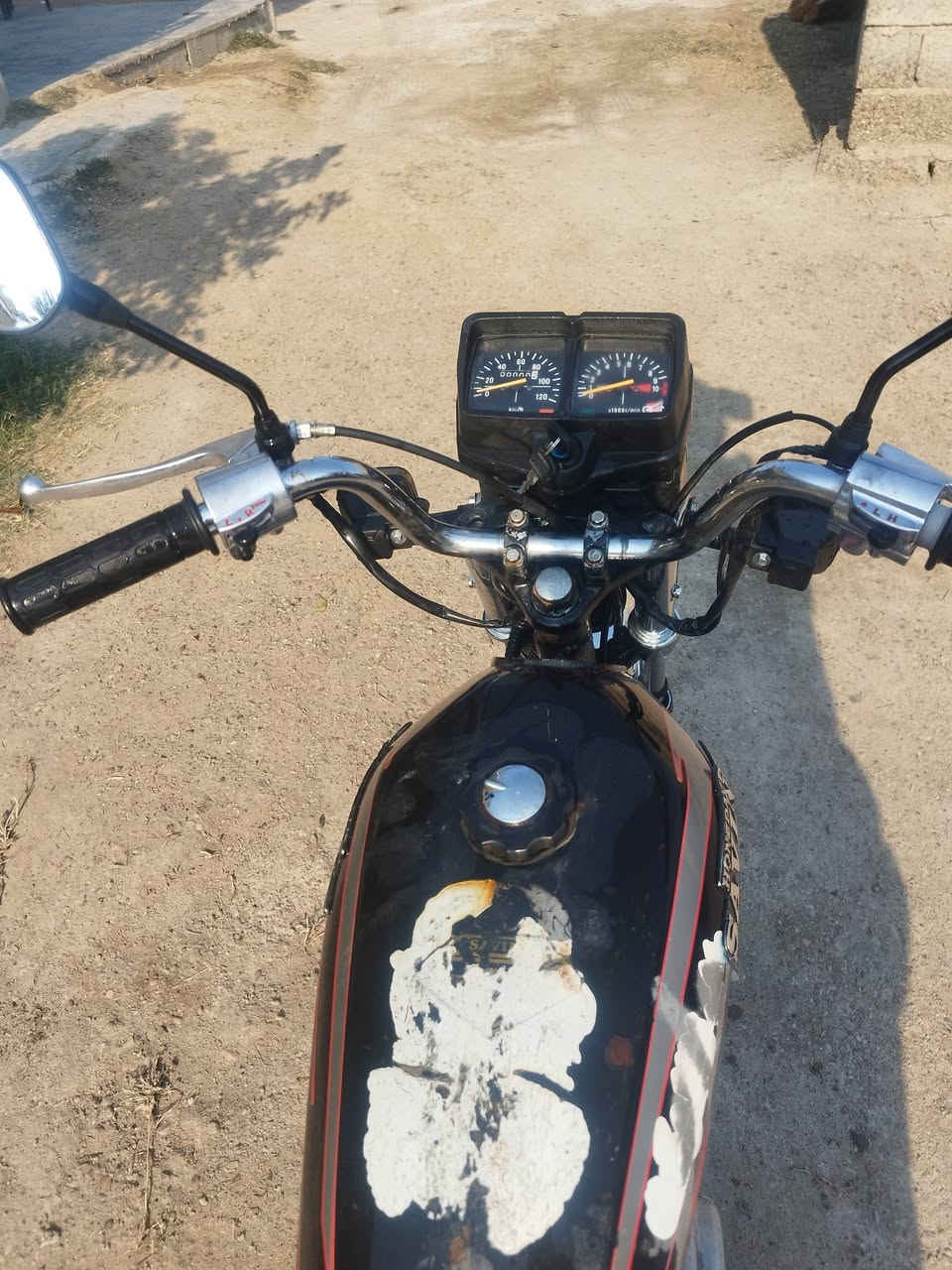 سلام عليكم ايراني تايكر 4كير مروس بيراني 5كير بهيوشه بي شي عندك نزل دراجه جاهزه من كلشي كهربائيات هندر واحد يشتغل راسلني عل خاص اذا عندك شي او نزل بل تعاليق رقم الهاتف 0787 236 5695
