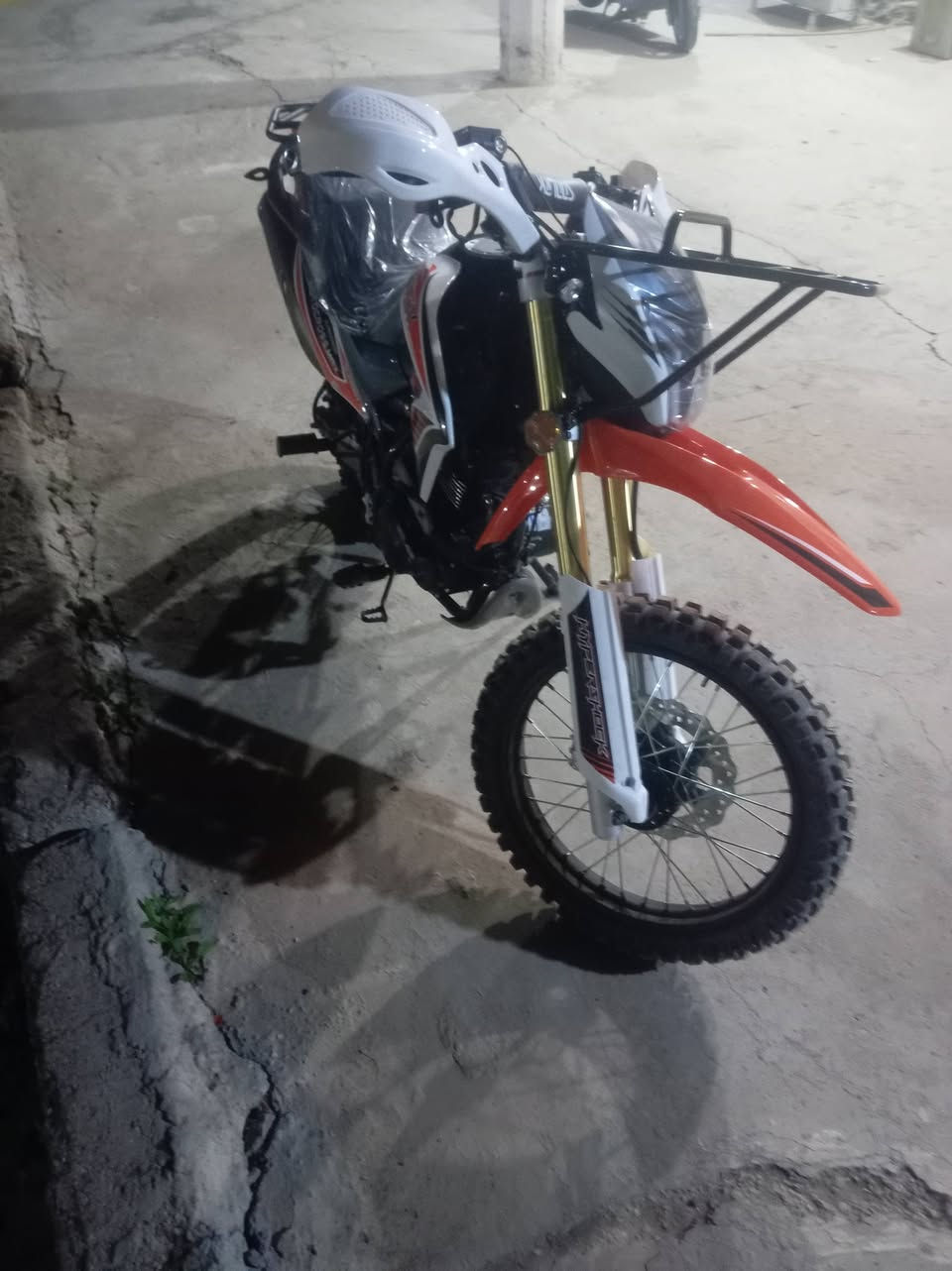 سالم عليكم
دراجه قفاز سونك لبيع
موديل 2026
محرك 200
مكان بغداد
***********
