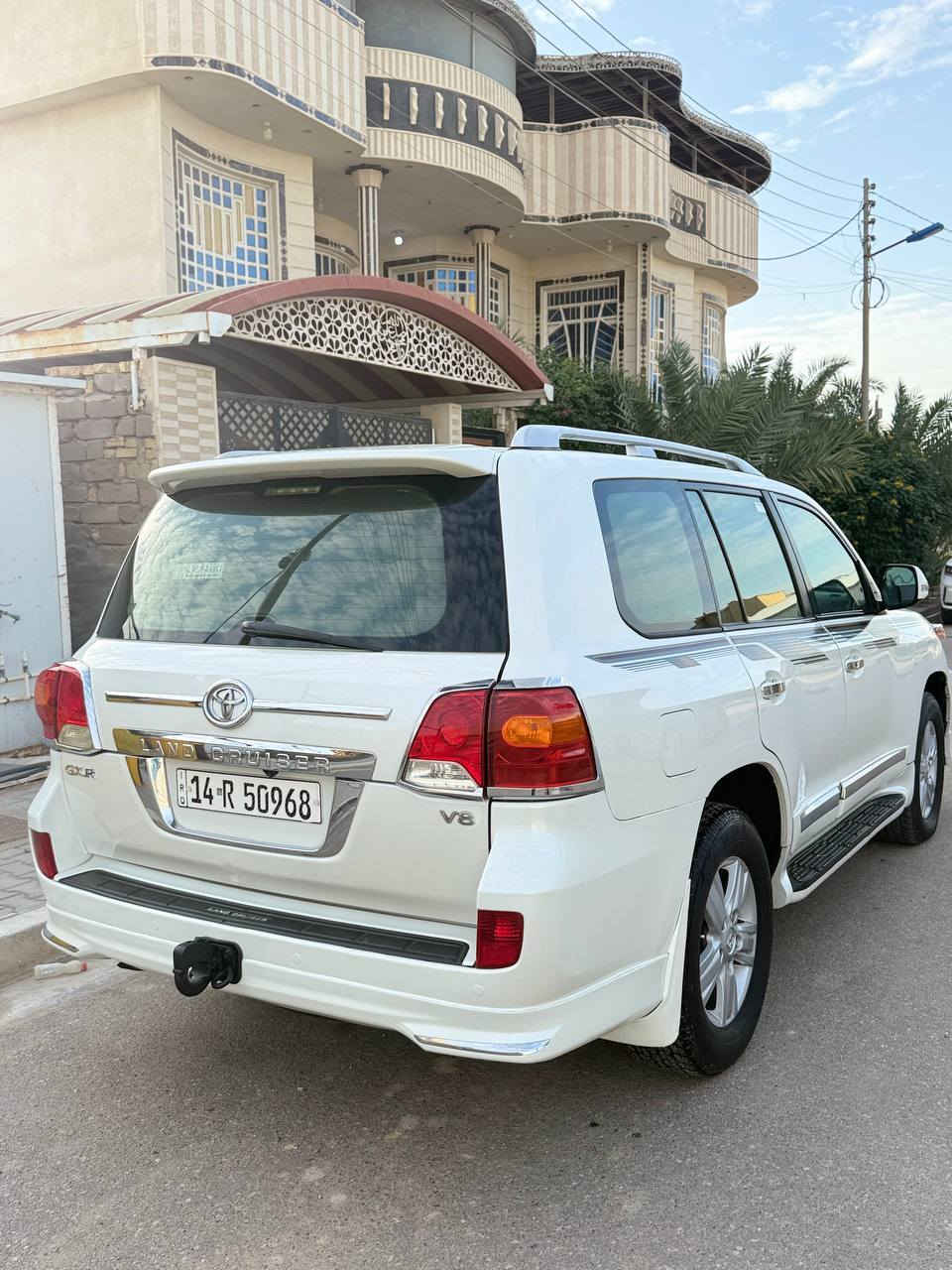 لاندكروز 2013 كفاله من الضربه والصبغ السياره جديده بلاديه محرك 8 سلندر فول مواصفات بريم رقم بصره الجديد هزه جديده مشروع وطني محرك كير تخم تاير حداديه تبريد السياره جاهزه من كلشي السعر كلش مناسب 338 وبيهه مجال بسيط حك الجيه لان سعرها ابلاش
***********
