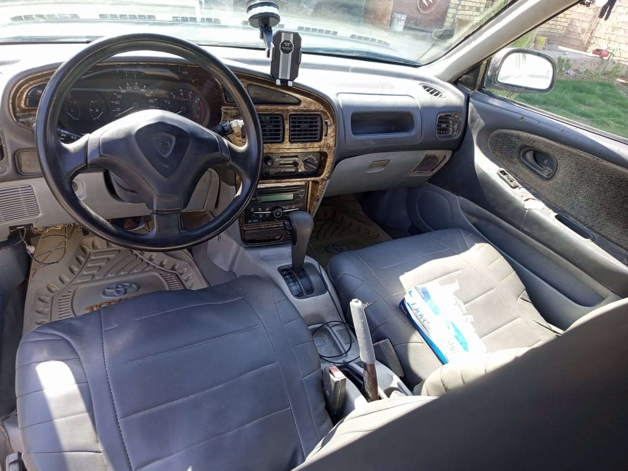 للبيع بروتون مديل 2004 مصبوغه عام كدامك ب الصور مكينه بيها لاستيك ولف صافيه لا خربطه ولا تأخير وكير سليم  السعر 30 ورقه سياره حلوه وكاعد يرادلها ترتيبات مكاني بغداد فلكه سلمان باك للأستفسار انتصل ***********
