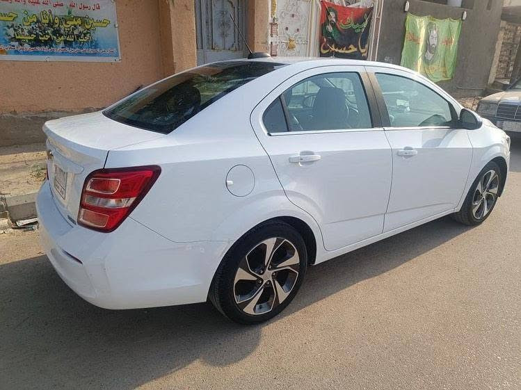 السلام عليكم
شوفرليت سونك امريكي موديل ٢٠١٨ بريمير أعلى فئة بالسونك فول اللون أبيض حره بأسمي صور الحادث مرفقة بالبوست👇🏽👇🏽
مواصفات السيارة 
١- محرك تيربو 1.4 اقتصادي وقوي 
٢- دبل كير اوتماتيك + عادي 
٣- السياره تشغيل بصمه
٤- اربع بيبان بصمه
٥- الجنطه بصمه 
٦- نضام تشغيل عن بعد .
٧- شاشه كامره دواره
٨- دبل تحكمات ستيرن
٩- شاشه عرض اعطال،تجيك دهن،تجيك تايرات،عداد رقمي لشاشه .. 
١٠-  جام كهربائي ٢ اوتو. مانع انزلاق.
 ١١- كشنات جلد وكهربائيات . داخل لونين .
١٢- بلوتوث  واي فاي .اندرويد اوتو ابل كاري بلي (بلاد)
١٣- ويل كب  تنبيه سرقه 
السعر 86 مكان السيارة الناصرية
***********
