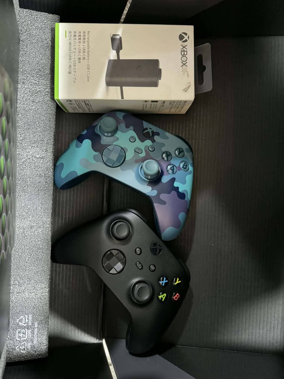 للبيع Xbox Series X
اكس بوكس سيريس اكس اسود ذاكرة 1 TB

جهاز اخو الجديد استعمال جدا قليل نظافة ١٠٠٪؜ 

ملحقات  اصلية كاملة  مثل ما موضح بالصور

الاضافات:

جوستك ثاني اصلي 

بطاريات شحن اصلية للجوستكين مثل ما موضح بالصور

العاب بالحساب مشتريهن

GTA 5 

RED DEAD REDEMPTION 2 

FIFA 25

IT Take Two

السعر ٧٢٥ الف 

مكاني بغداد 

***********
