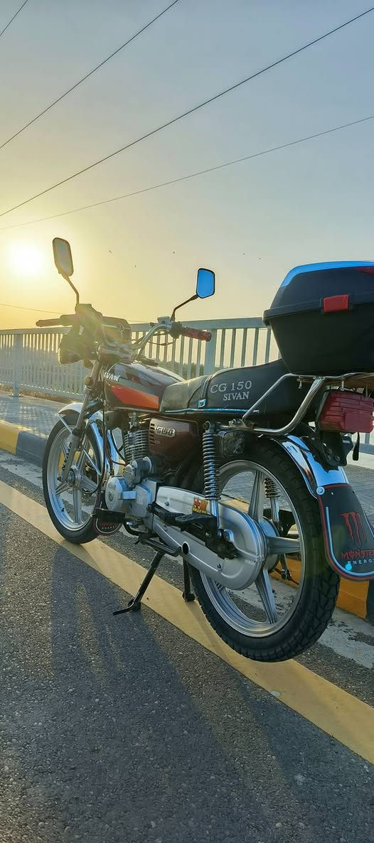 دراجه ٢١بعده جديده بمعنه لكلمه مكينه مامفتوحه كلجات جدد تايراته نضيفه ويالته عدله كهربائياته كله شغاله كلهن شغاله هورن بيه نكره صلف مكانه فلوجه سعر اب ٥٥٠وبيه مجال (***********)
