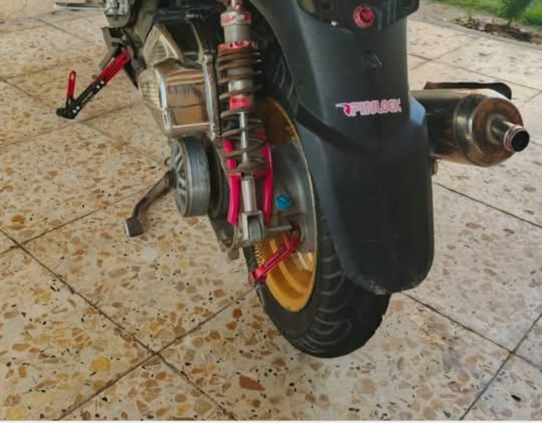 دراجه مزوده داخل وخارج
مكينه 58ونص دهن كله امزويل

دراجه بيه صدر رياض   Dy
بيه دبلات خلفي كرزي

بيه يدات كوسو  عضمات قبق فلاوين كوسو

بيه  براغي رياضي فراك رياضي

صالنصه رياض وزه وجعره هجم كلجات رياضي

قطرت اكسل ستان رياضي دراجه نقصه بس كفرات وكلجات تعبان رادله ترتيب

رقم*********** مكان بغداد الحريه
سعر 650 ماكو هيج سعر لد مزود محتاج فلوسه
