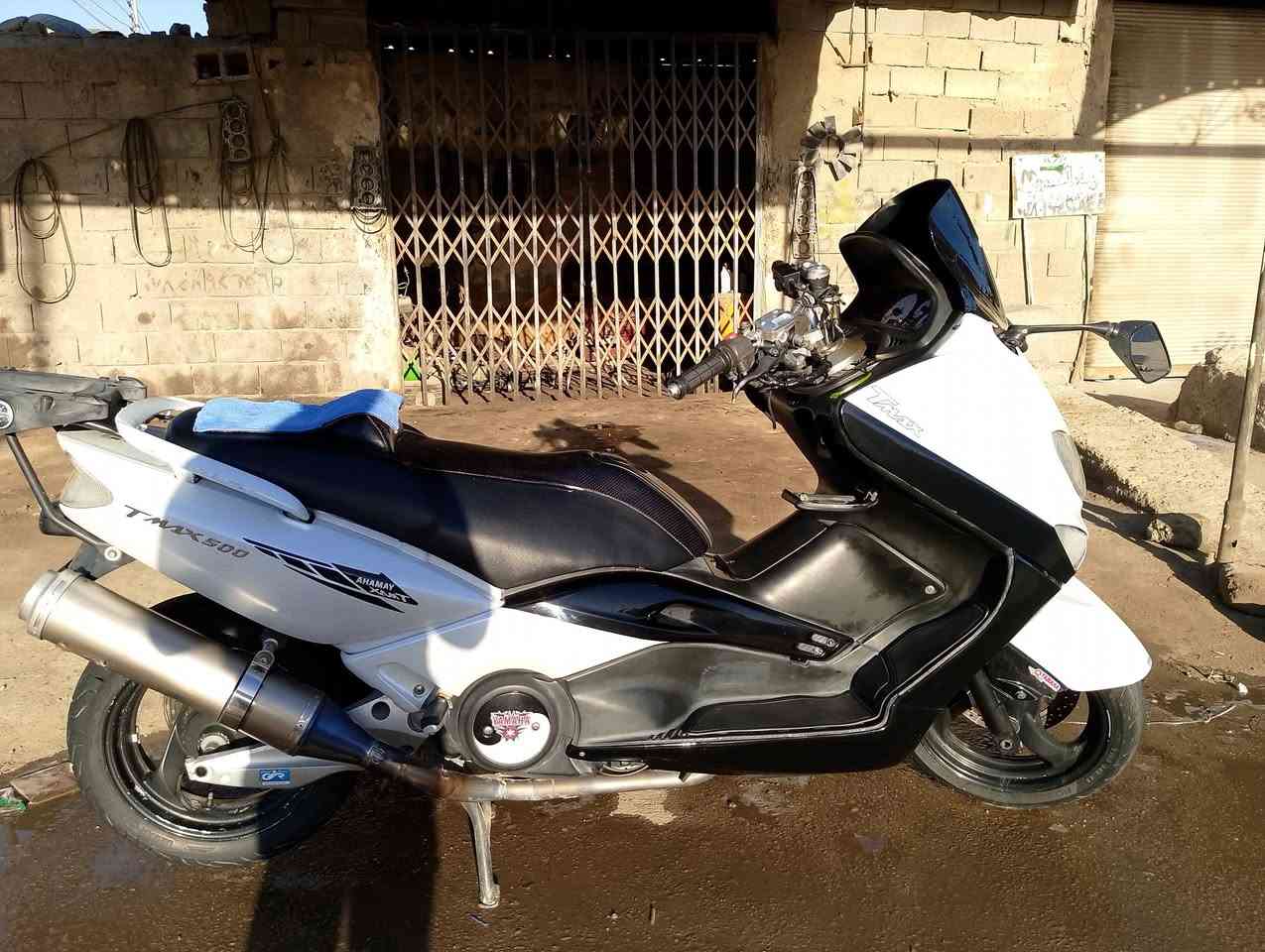 تي ماكس موديل 2007
للبيع الدراجه نضيفه كلش مكينه مكفوله 

الدراجه شخط مابيها بلاديه عليها ادامه كامله دهن ومي راديتر الدراجه نكره وحده ونشطه كلش السعر 18وبيها مجال للطيبين...
***********
