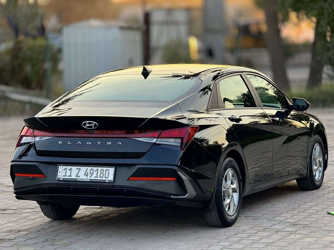 بسم الله الرحمن الرحيم 
النوع هيونداي النترا
الموديل 2023
وارد امريكي كفاله عامه من الصبغ والتبديل حتى الدعاميات مع وجود سونار 
العداد 42,000
سعه المحرك 2000دوش 
ملاحضه مفتوح بيه قبغ ولفات وتايمن كيس فقطط مكفوله من كلشي 

المواصفات 
رادرات جانبيه 
توقف ذاتي 
مانع تصادم 
كروس سرعه 
اوتو ستوب 
لد نهاري 

وباقي المواصفات المعروفة في الالنترا 

السعر 15,000$
يعني 150 ورقه 

للاستفسار 
زين *********** 
اسيا واتساب ***********

العنوان بغداد الكاظميه
