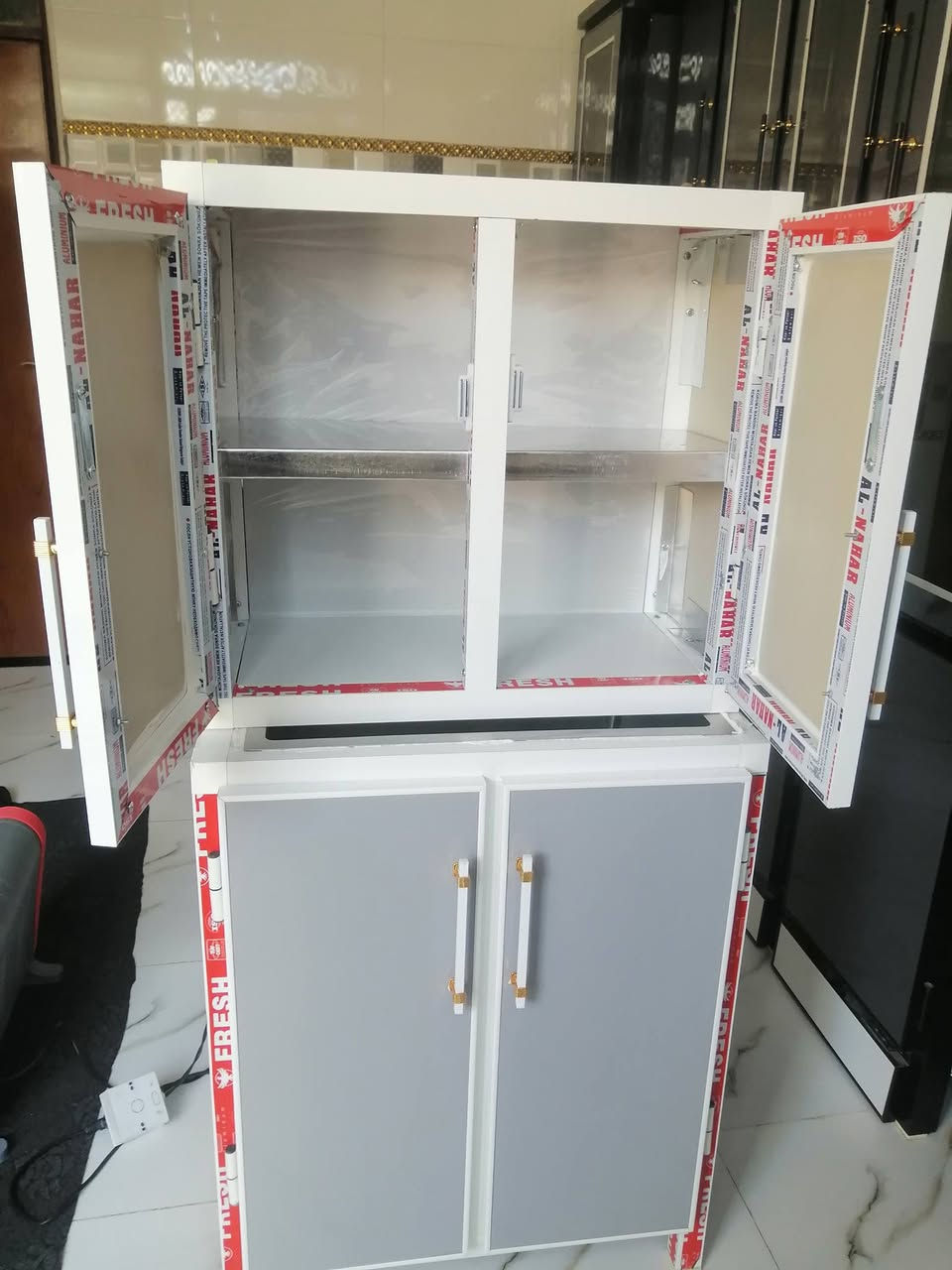 سنك وملق للبيع ***********
