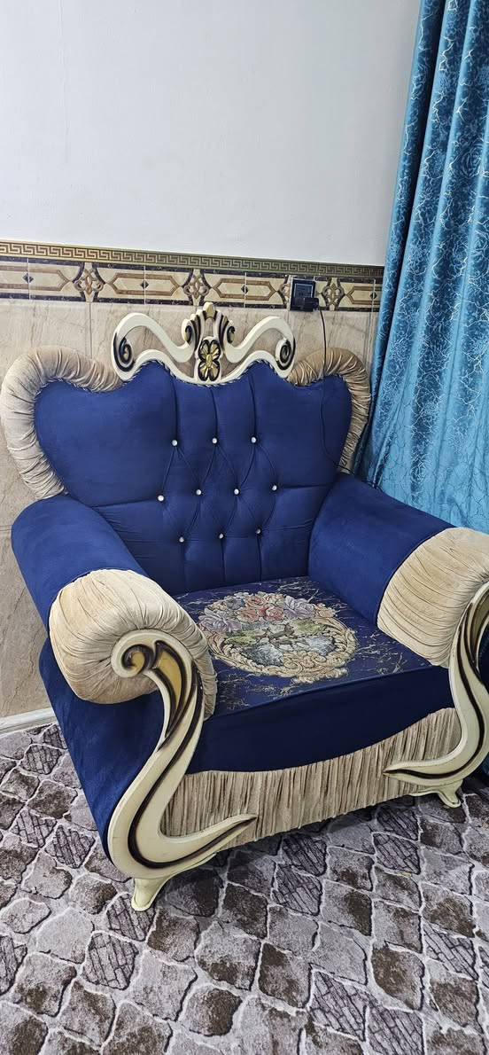 تخم ملكي   للبيع سعره 500 بي مجال بسيط نضيف عشر مقاعد كامل


**إذا كنت صاحب هذا الإعلان وتريد حذفه لأي سبب، رجاءا أرسل رسالة إلى الدعم الفني**