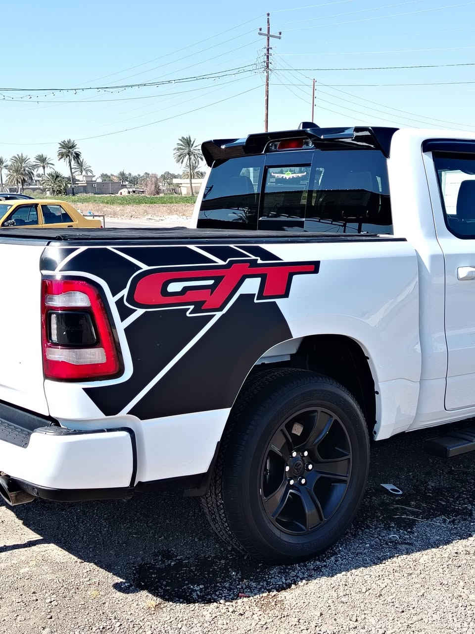 رام 2023.    GT
فول فول مواصفات 

بانوراما كاملة  •

كراسي امامي خلفي تدفئة وتبريد •

شاشة كبيرة تيسلا • 

رادار امامي خلفي  •

نقط عمياء • 

حساسات امامي+خلفي • 

دوس كهربائية جهتين •

لدات امامي خلفي وعدستين • 

كسزوز رياضي بلادي • 

كير طرح مالTRX • 

شاشة دجتل • 

خزن ميموري •

ويل حجم 20

محرك 5.7 هيمي

ماشية 13k الف مال امريكه

بيهة قطعتين صبغ

سعر375.  $

*********** وتساب
اربيل
