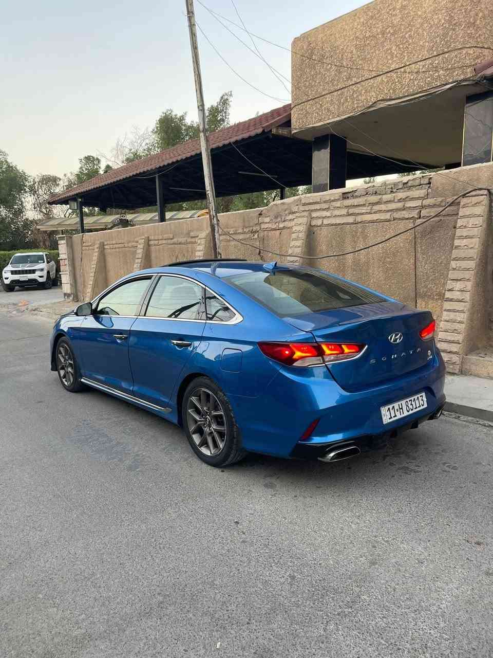 سلام عليكم للبيع سوناته 2018 رقم بغداد بسمي وارد أمريكي بيه صبغ بنيد جاملغ بدون دواخل سياره سبورت ليمتد  فول مواصفات مكينه 2000 تيربو سياره جاهزه بدون اي نقص سعر 129 سياره بغداد رقمي ***********
