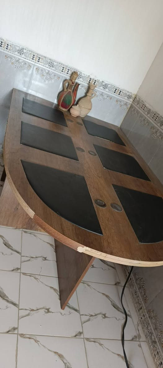 سلام عليكم ميز خشب للبيع طول مترين والعرض متر و 20سم


**إذا كنت صاحب هذا الإعلان وتريد حذفه لأي سبب، رجاءا أرسل رسالة إلى الدعم الفني**